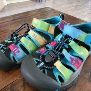 Keen Newport H2 kids sandal, size 1